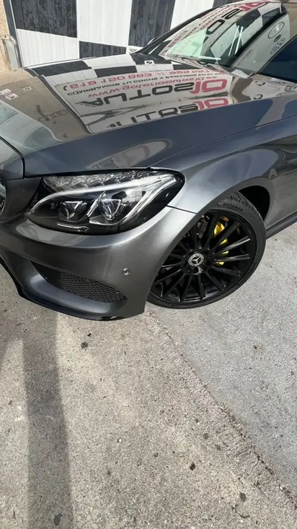 Mercedes-Benz C 220 Coupe d 4MATIC 170cv Grau - 2