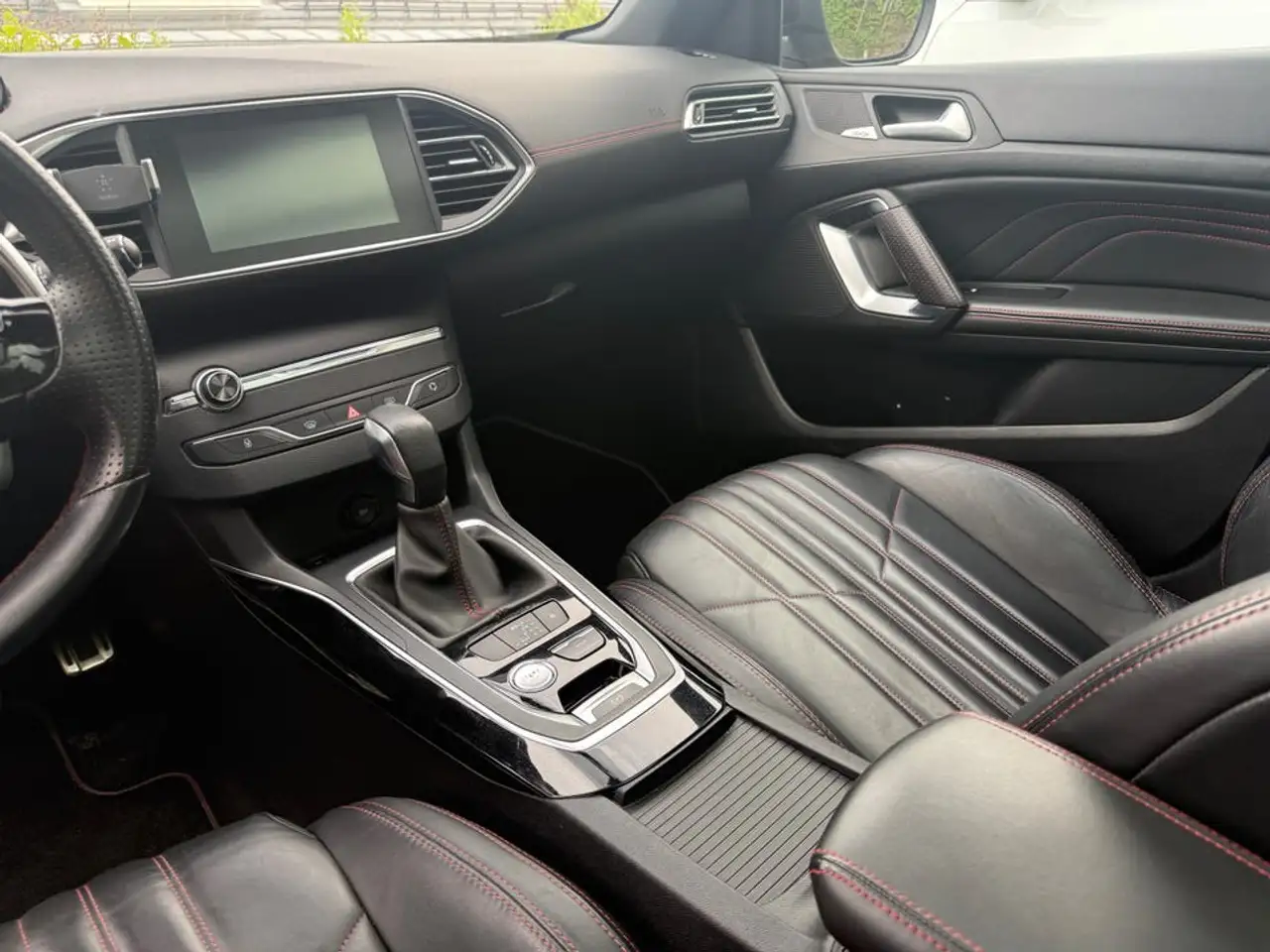 Peugeot 308 308 — photo 2