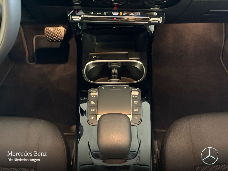 Mercedes-Benz A 180 7G — photo 15