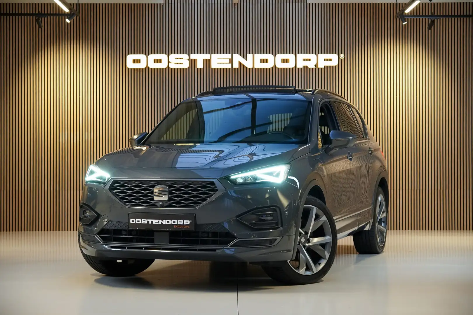 SEAT Tarraco 1.4TSI/245pk e-Hybrid PHEV FR|2023|Panoramadak|Mem Grijs - 1