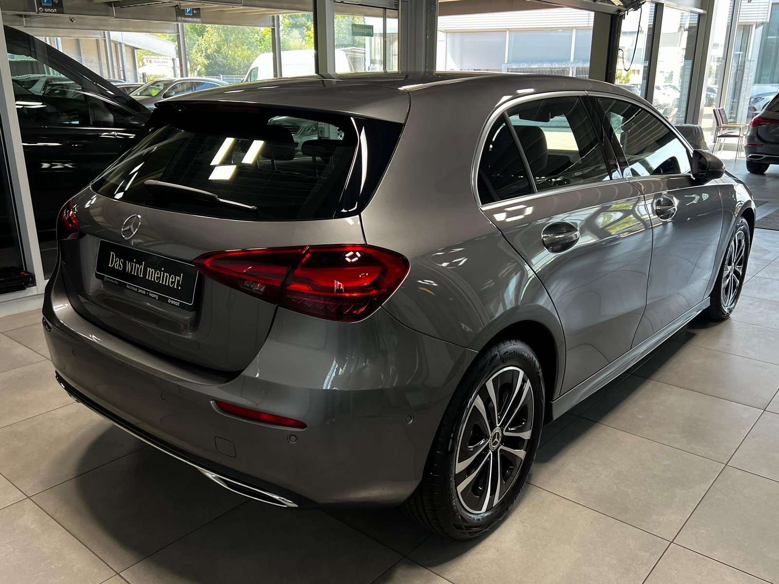 Mercedes-Benz A 180