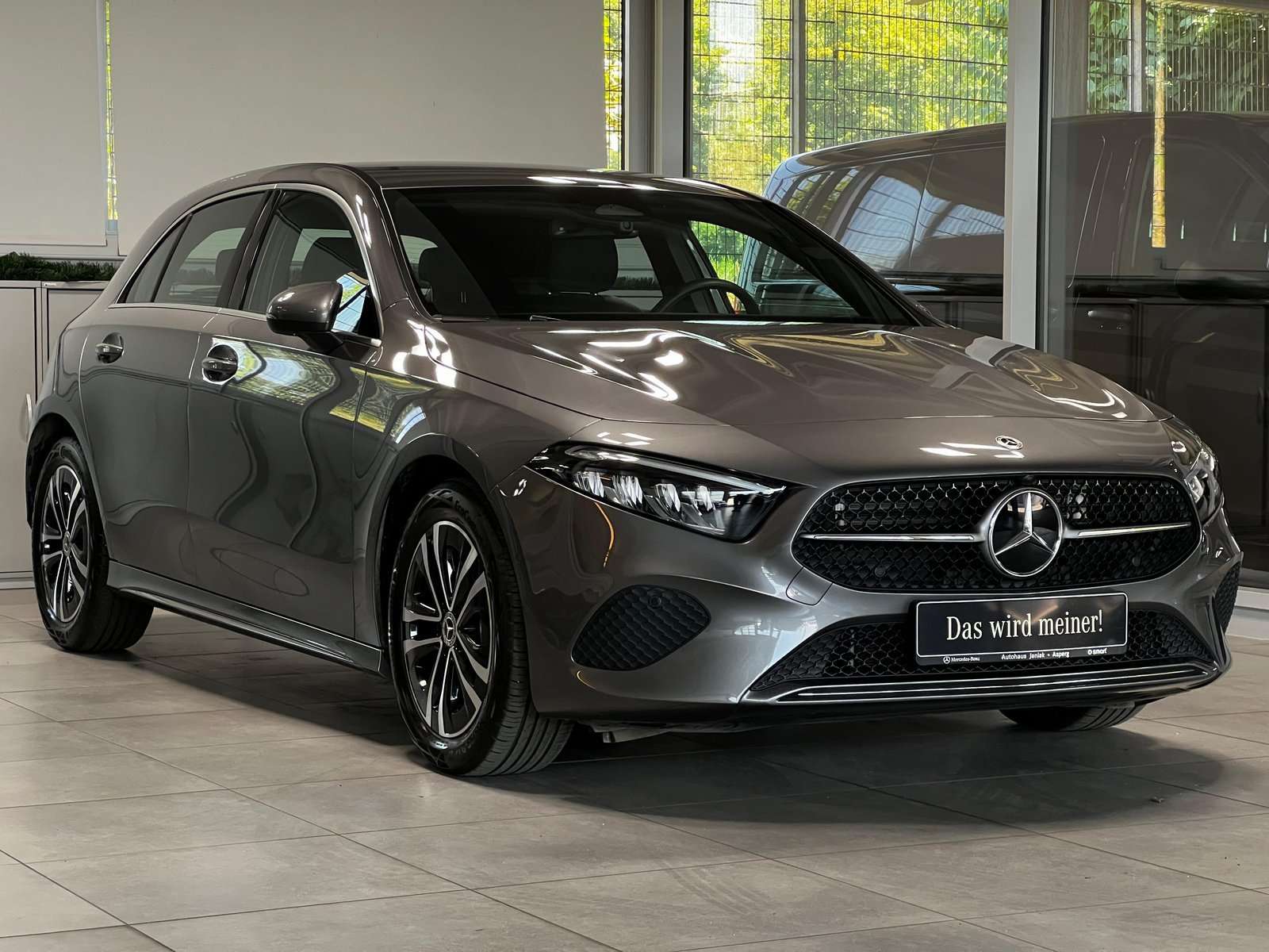 Mercedes-Benz A 180