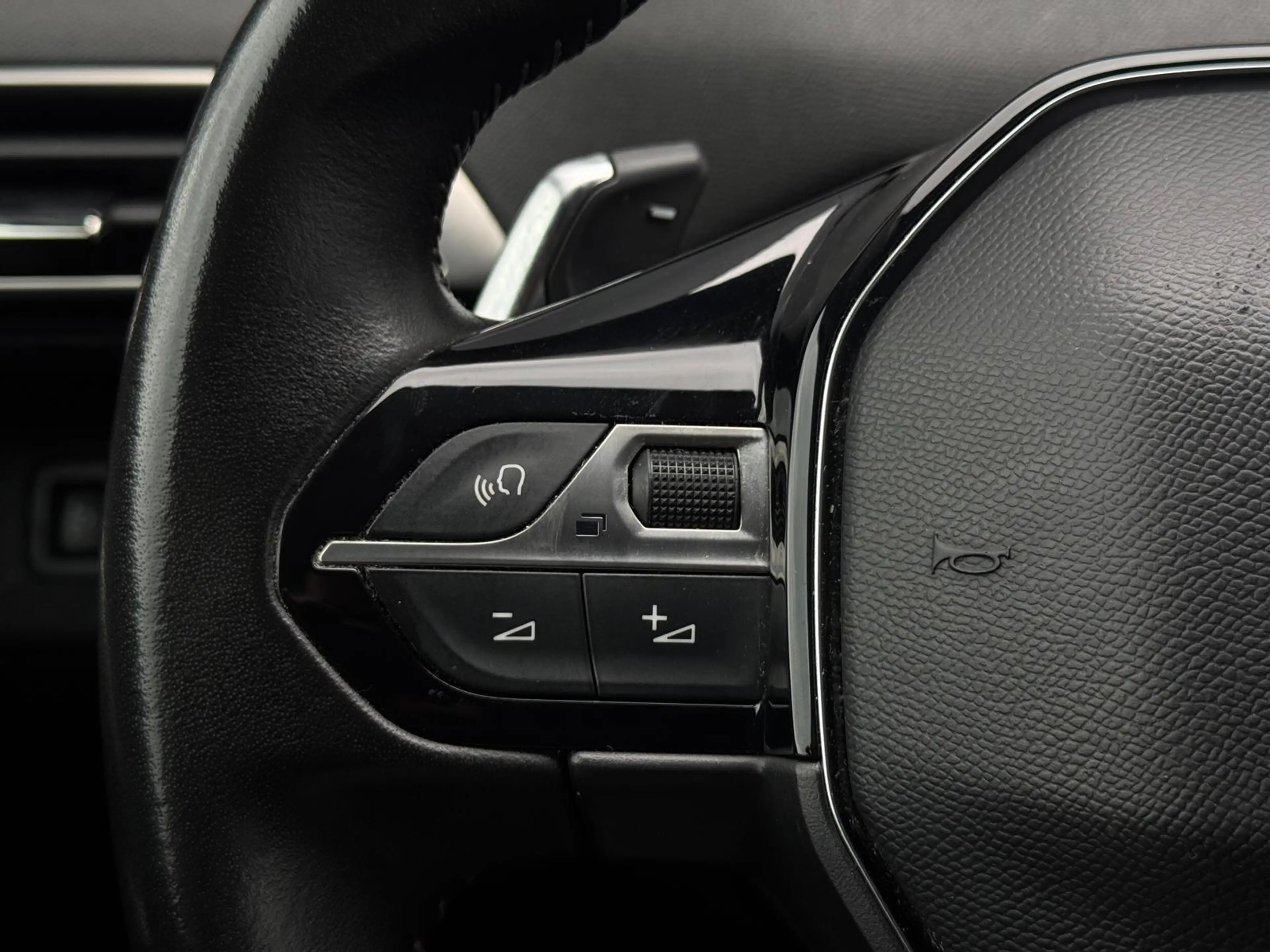 Peugeot 3008 1.2 PureTech Active Pack Business | Camera | Lane — photo 12