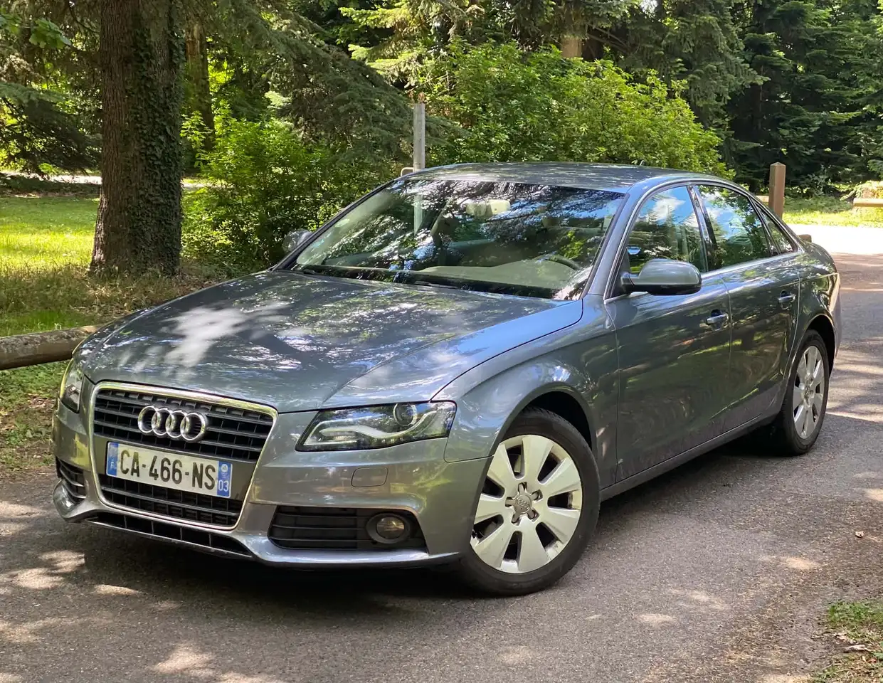 Audi A4 2.0 TDI 143 DPF Quattro Attraction