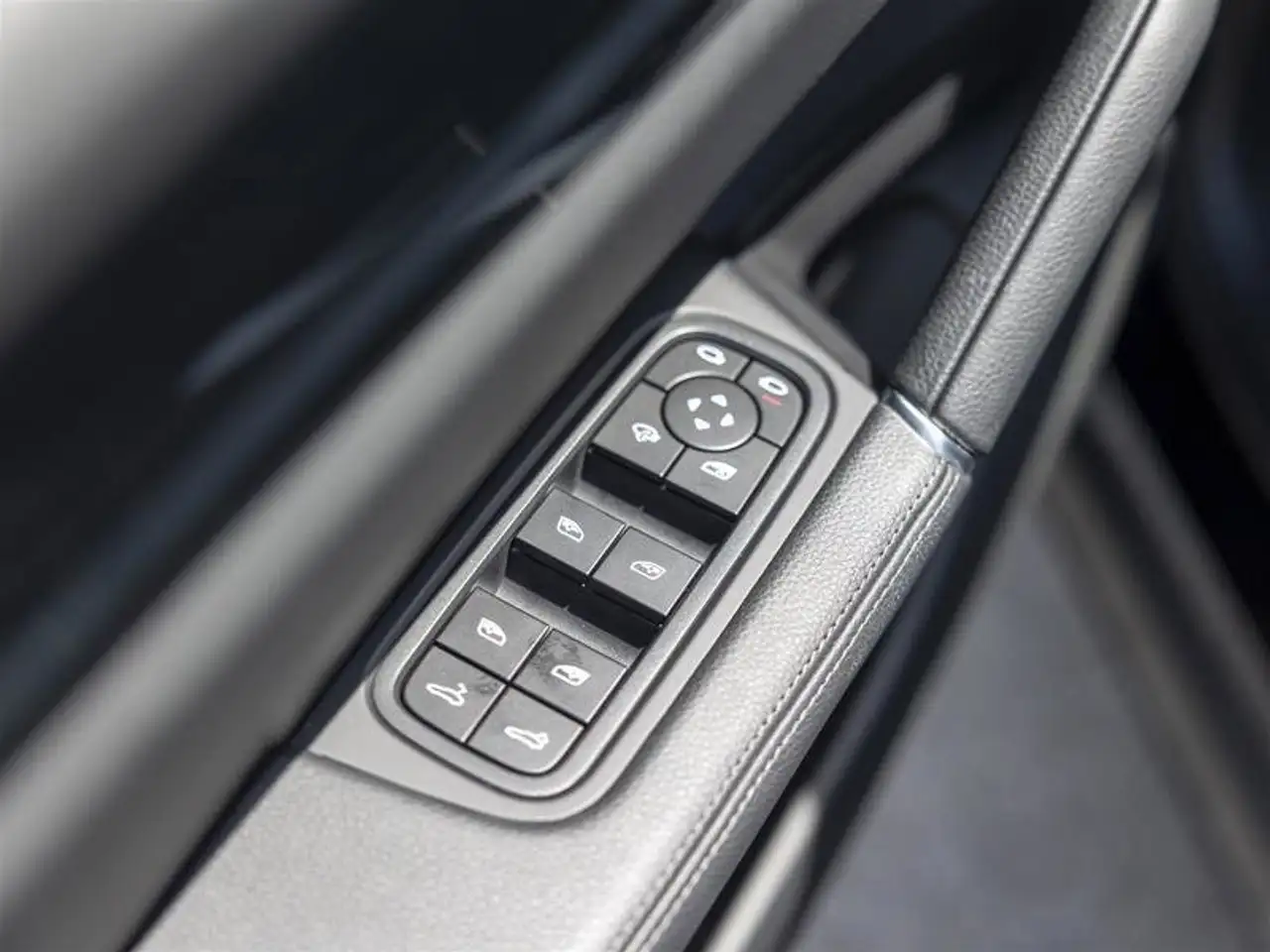 Porsche Cayenne снимка Porsche Cayenne