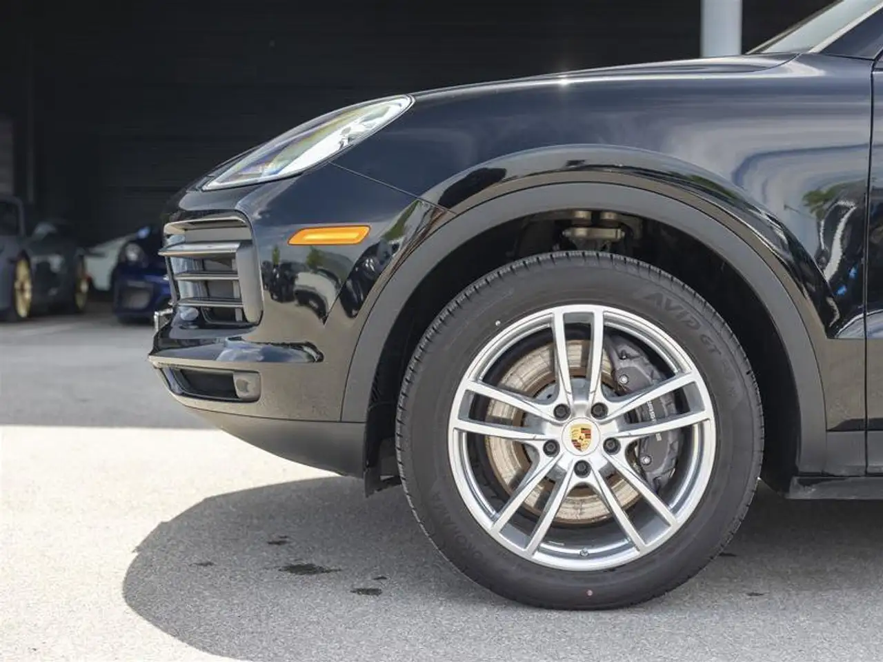 Porsche Cayenne снимка Porsche Cayenne