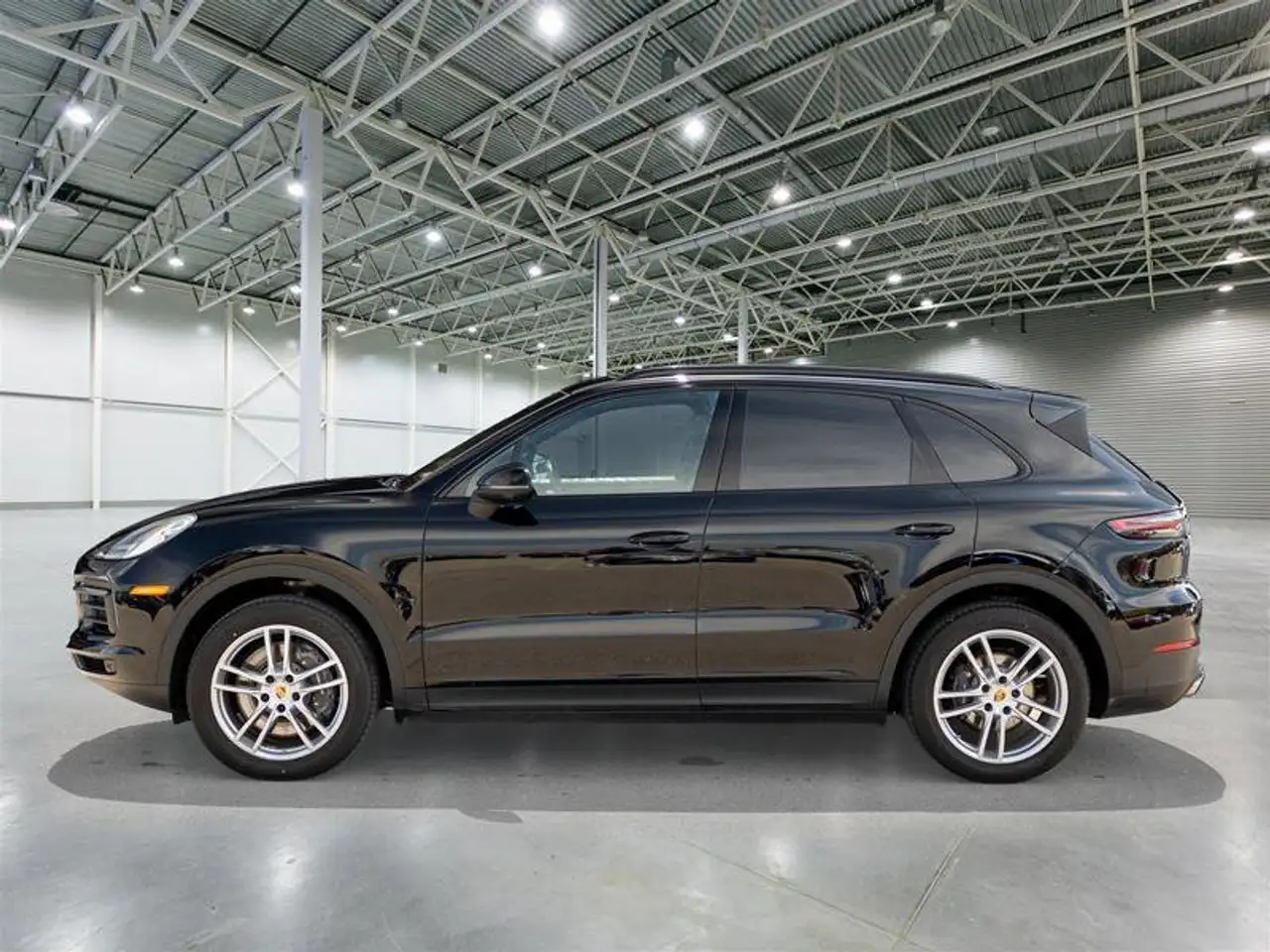 Porsche Cayenne снимка Porsche Cayenne