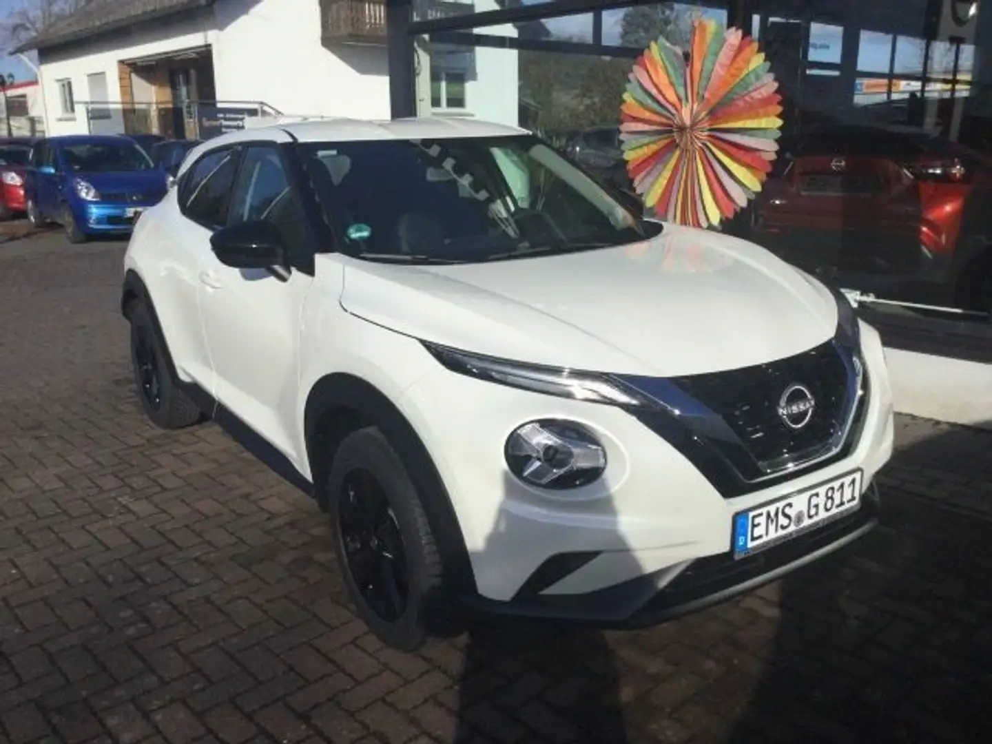 Nissan Juke N-Connecta 1.0 DIG-T 114 PS 6AMT 4x2 White - 2