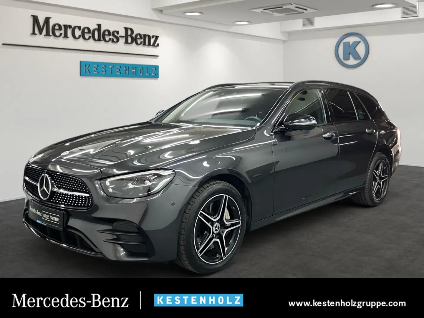 Mercedes-Benz E 300 de T-Modell 4Matic AMG+LEDER+PANO+360° Grau - 1