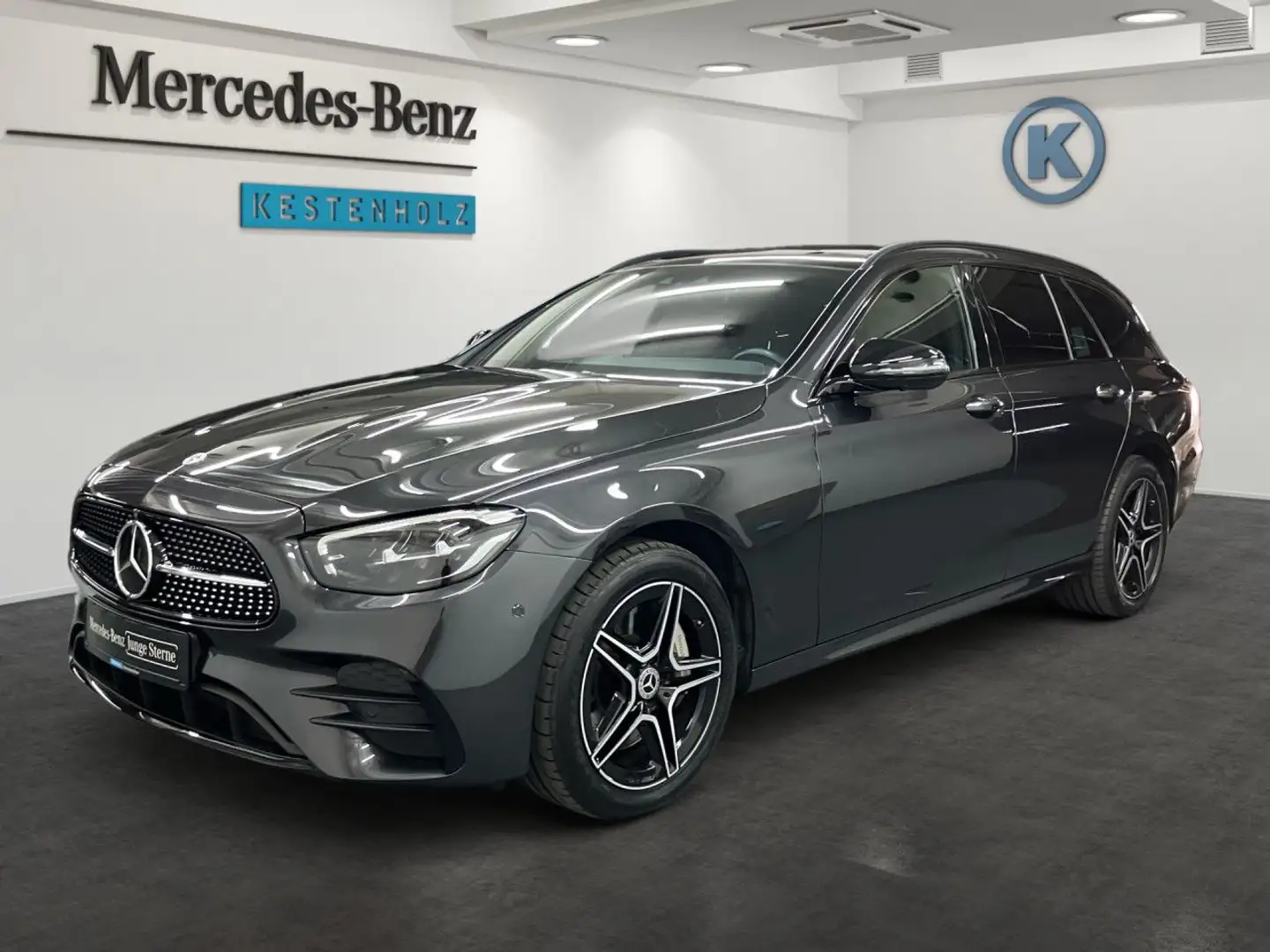 Mercedes-Benz E 300 de T-Modell 4Matic AMG+LEDER+PANO+360° Grau - 2