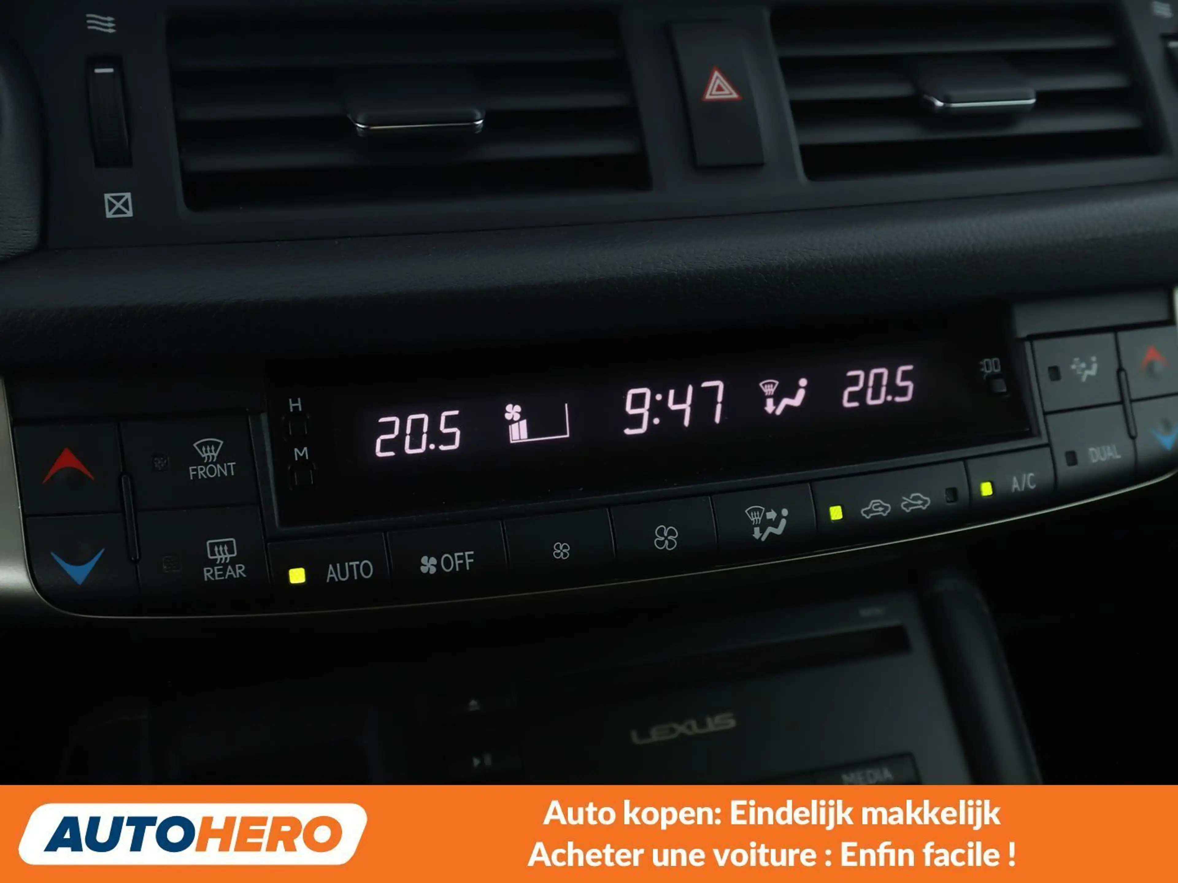 Lexus CT 200h CT 200h — photo 11