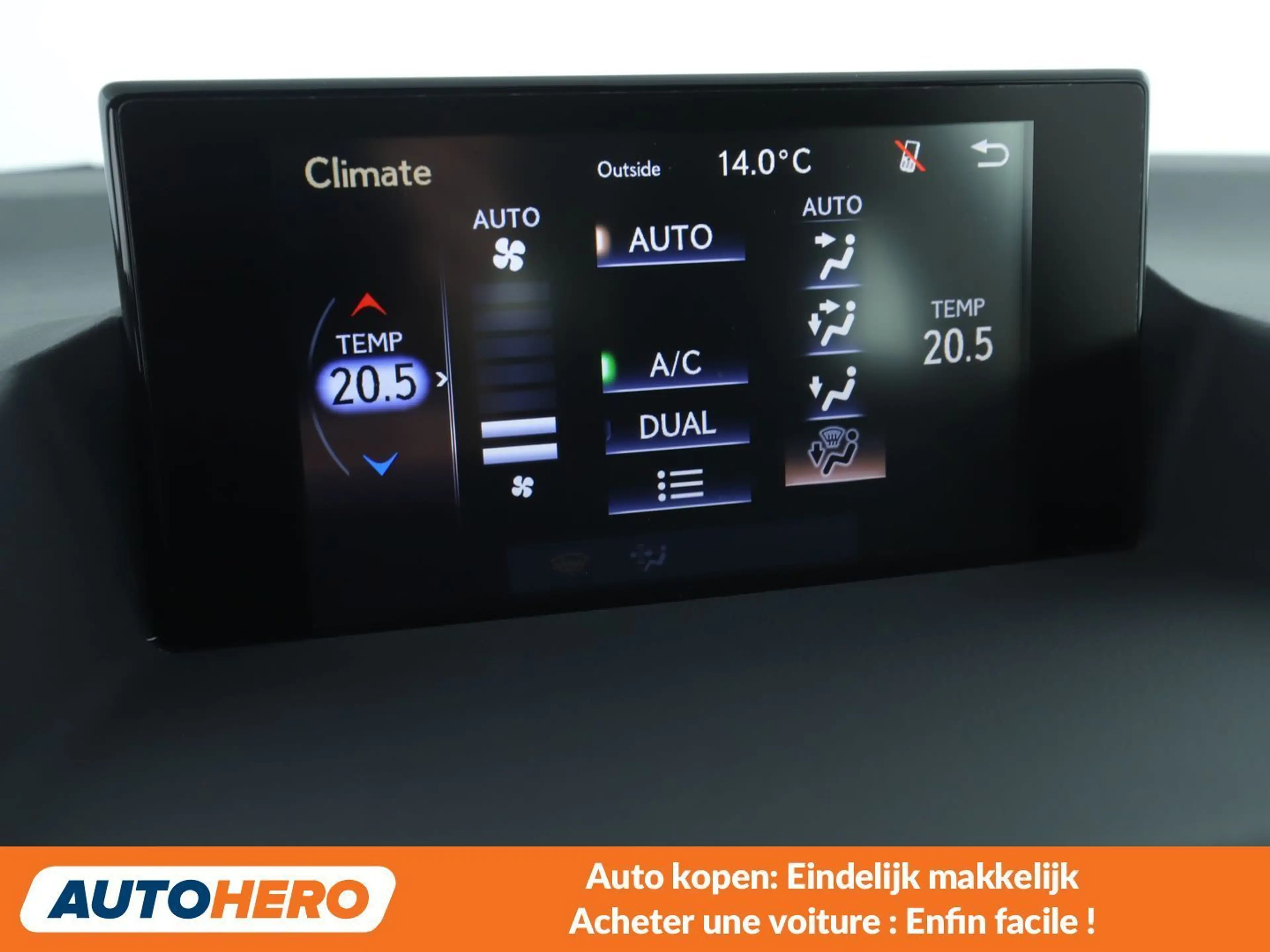 Lexus CT 200h CT 200h — photo 10