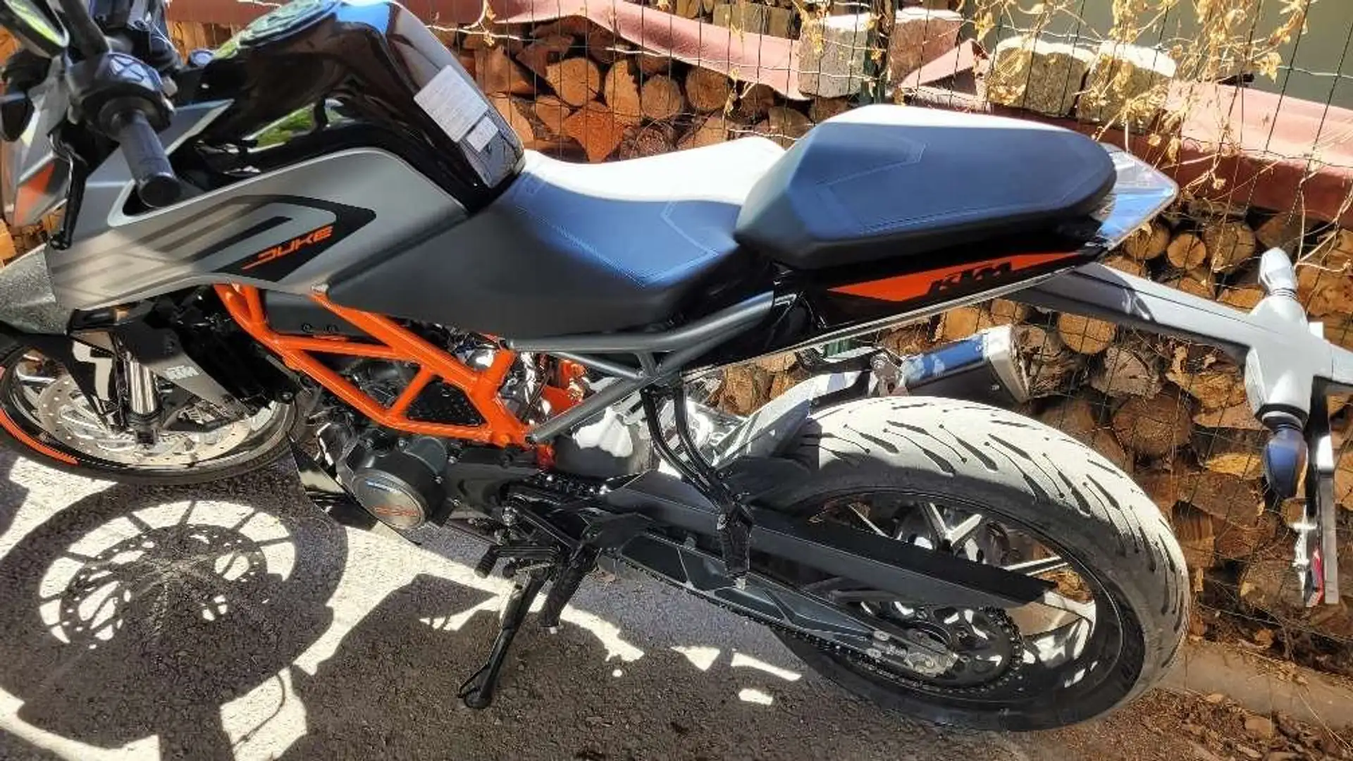 KTM 125 Duke Ezüst - 2