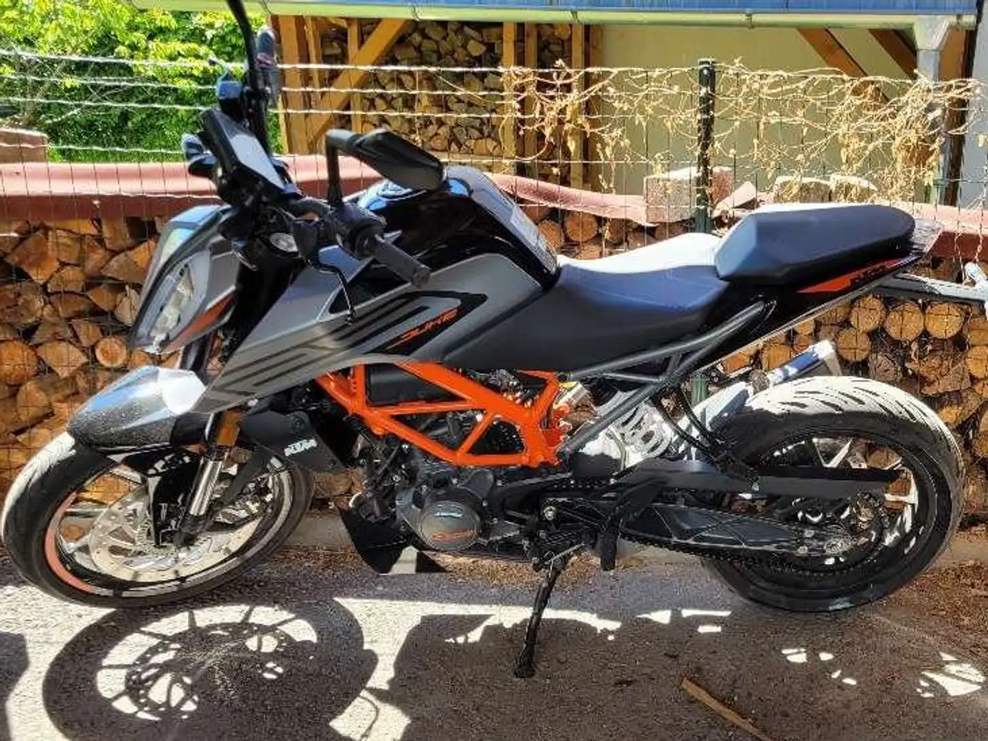 KTM 125 Duke Ezüst - 1