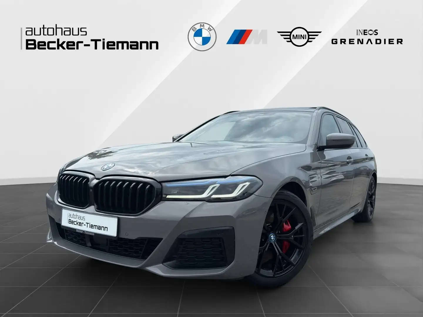 BMW 530 e Touring M Sport/Panorama/AHK/Laser/Head-Up/HK-So Gris - 1