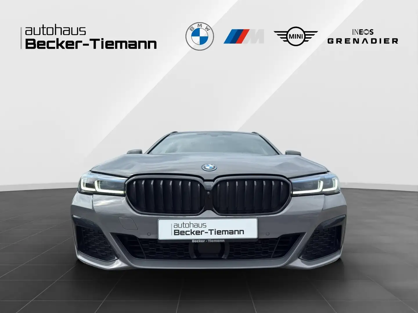 BMW 530 e Touring M Sport/Panorama/AHK/Laser/Head-Up/HK-So Gris - 2