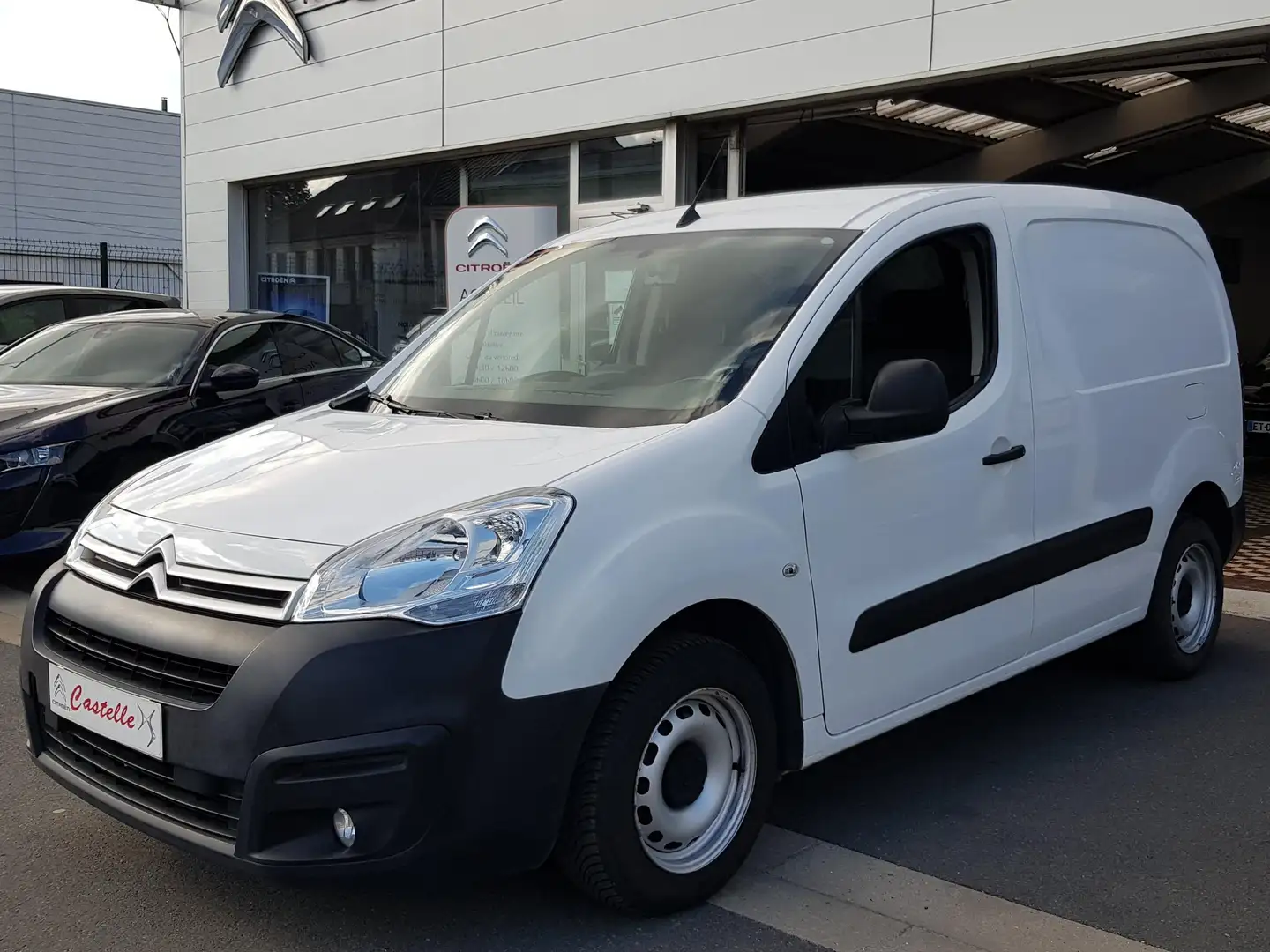 Citroen Berlingo BERLINGO 20 L1 BlueHDi 75 BUSINESS Blanc - 1