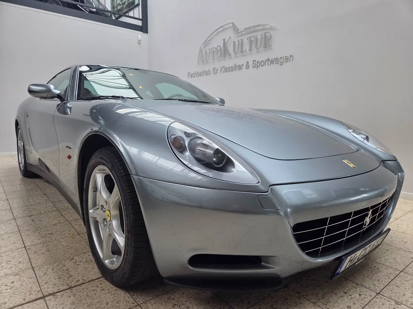 Ferrari 612 Silber - 1