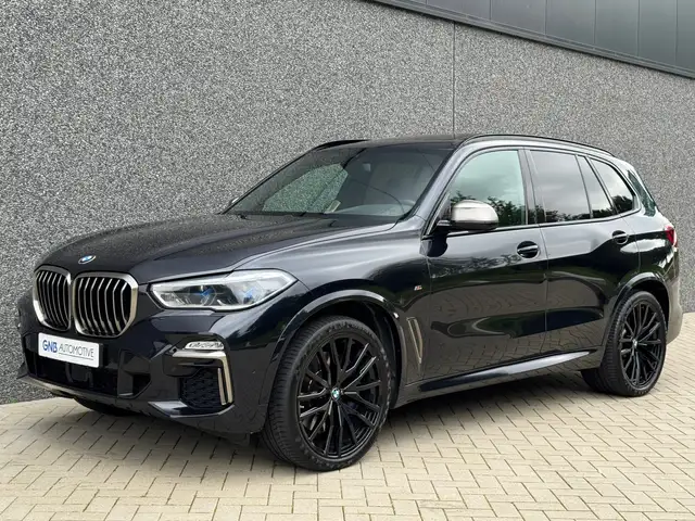 BMW X5 view 4