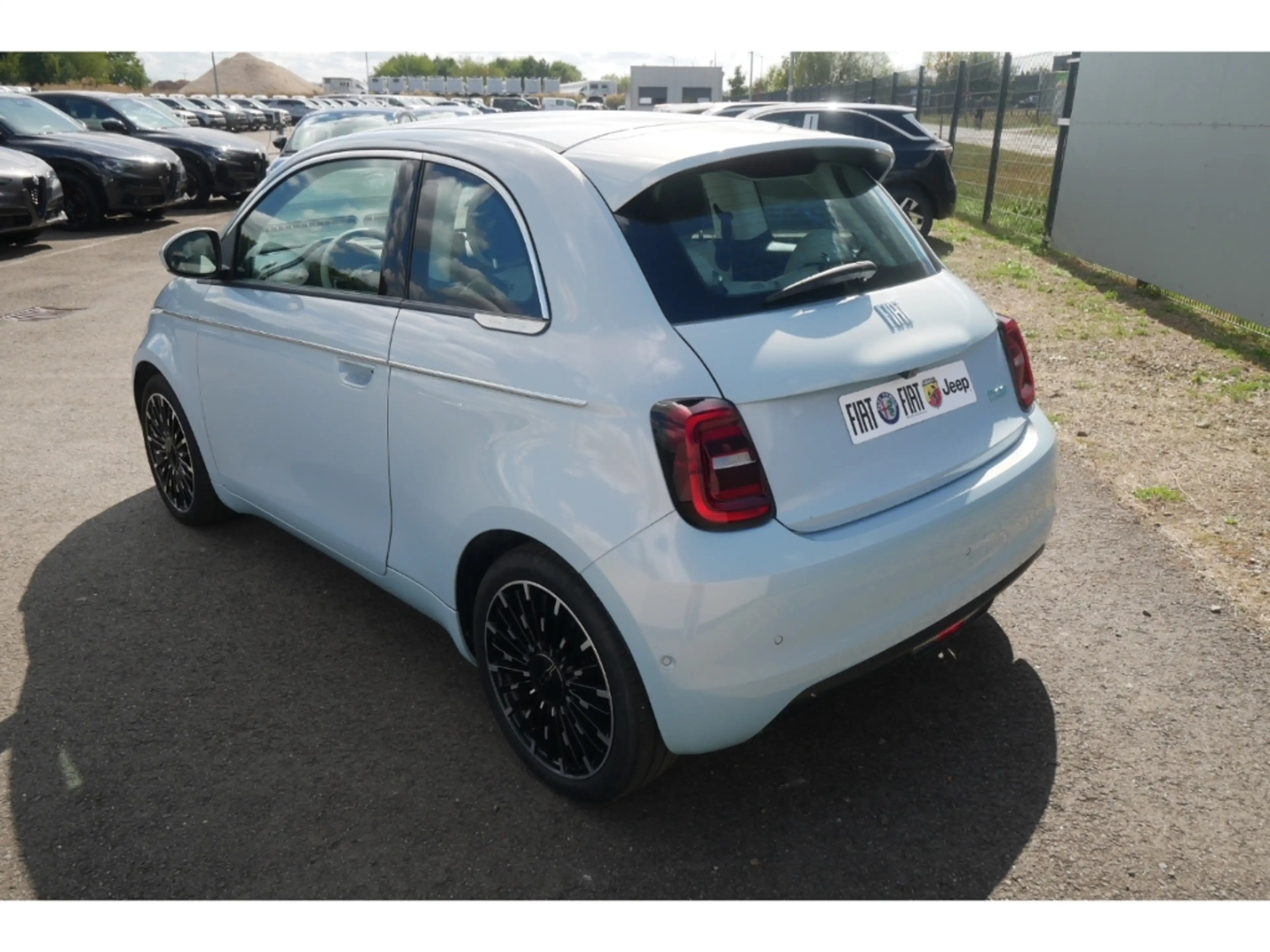 Fiat 500e BY BOCELLI AT 42 Kwh 118PS LED NAVI WINTER — photo 5