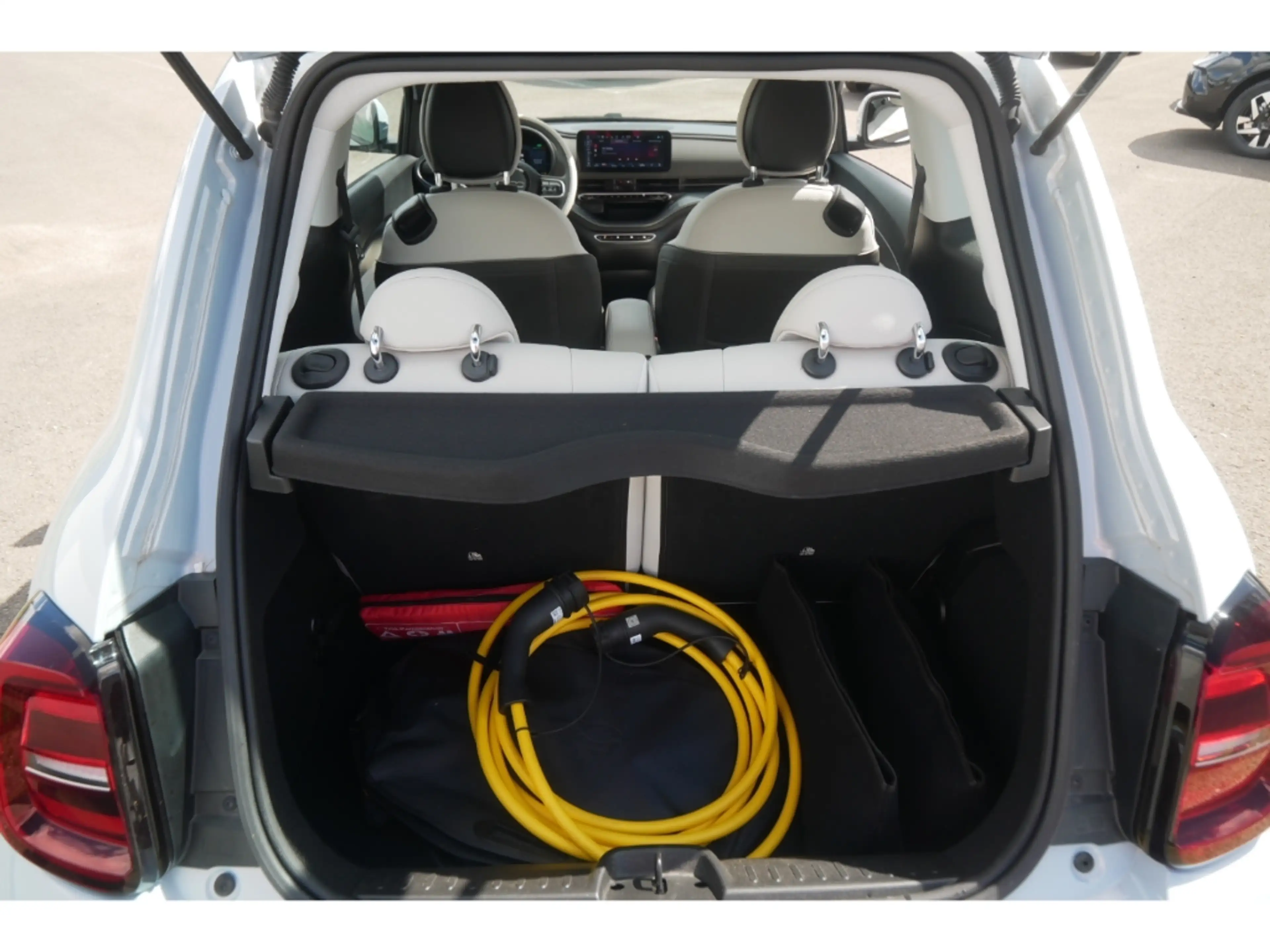 Fiat 500e BY BOCELLI AT 42 Kwh 118PS LED NAVI WINTER — photo 14