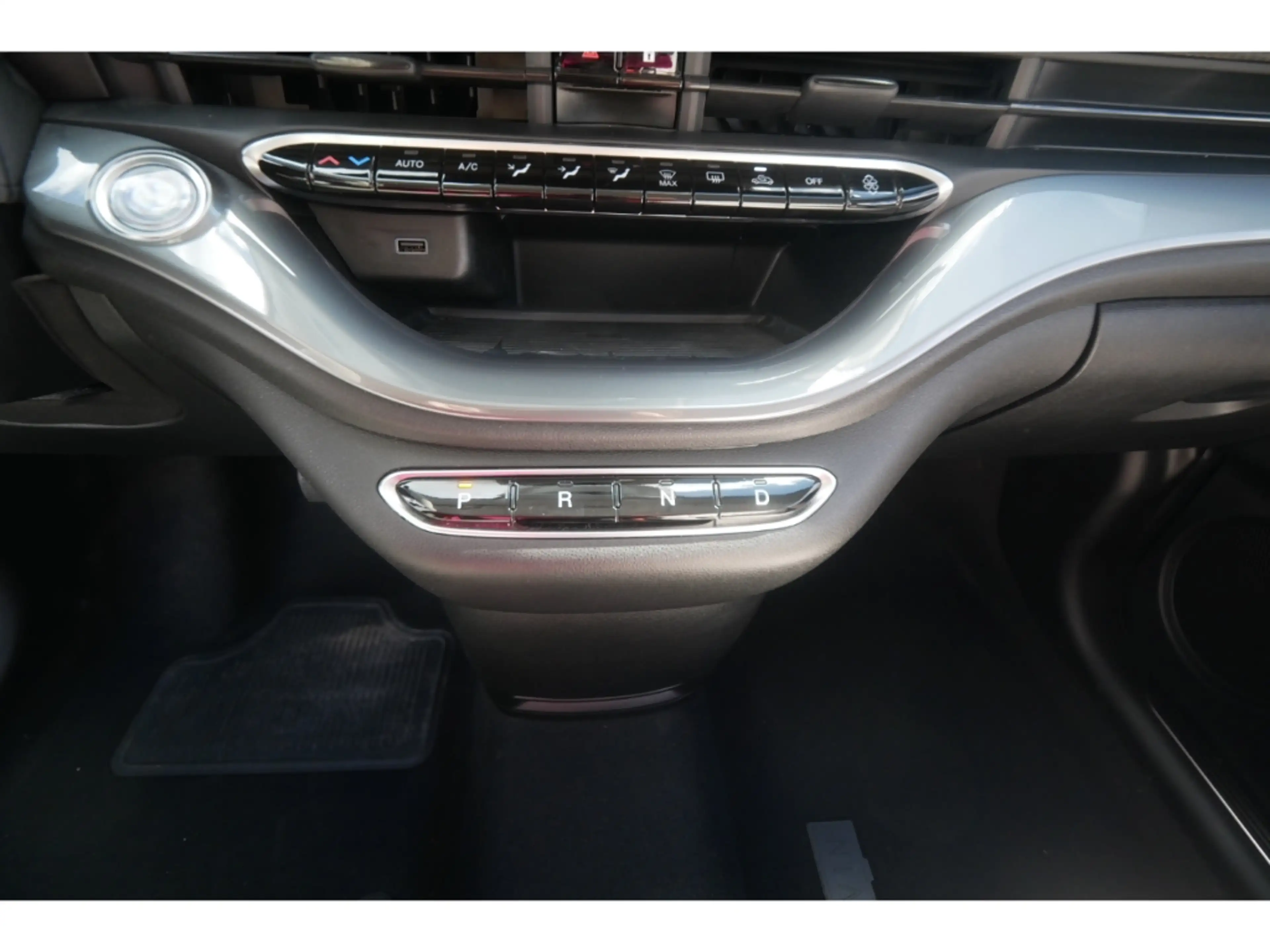 Fiat 500e BY BOCELLI AT 42 Kwh 118PS LED NAVI WINTER — photo 11