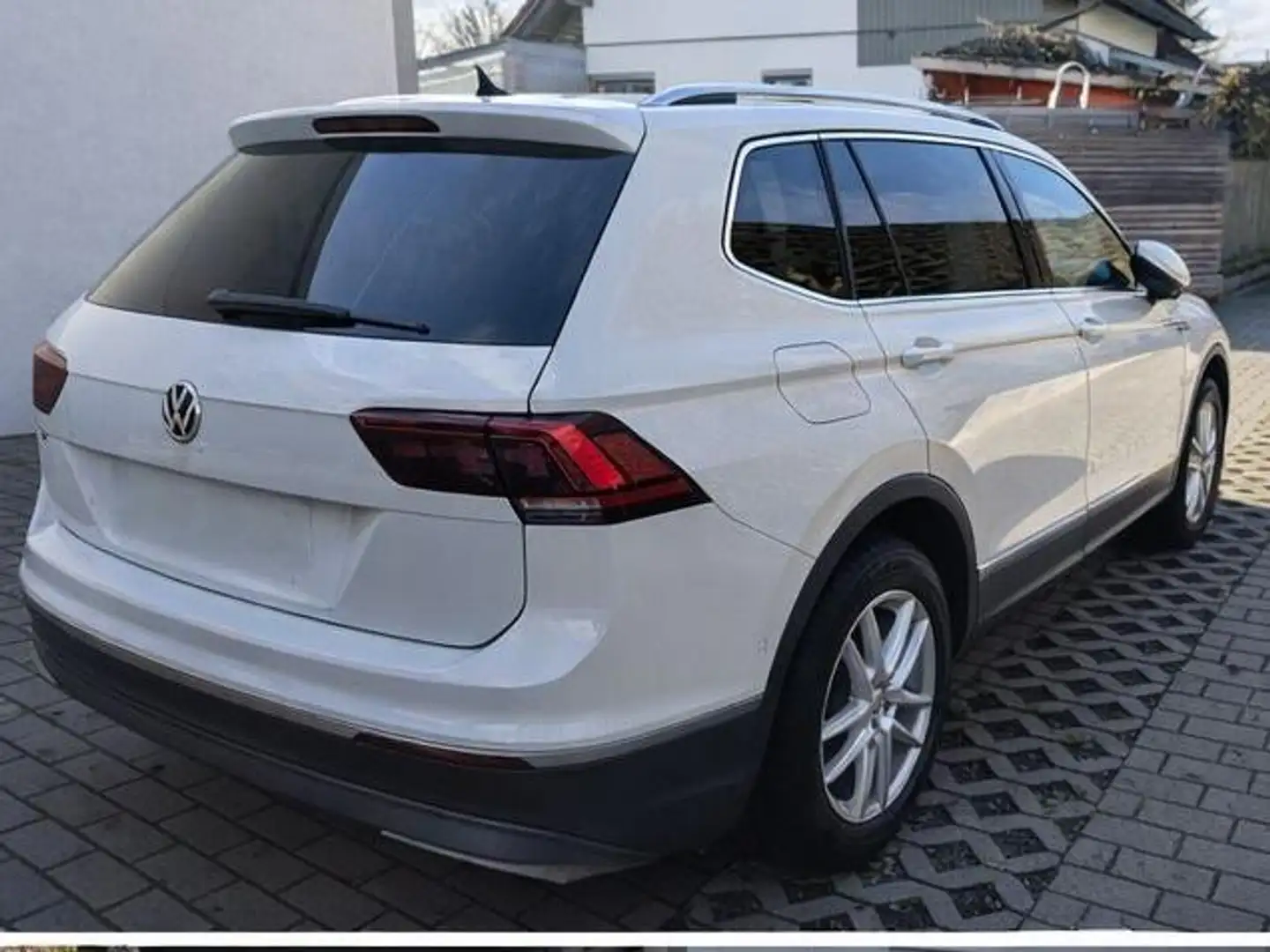 Volkswagen Tiguan Allspace Tiguan 2,0 TDI SCR 4Motion Allspace Highline DSG Allspace Highline Weiß - 1