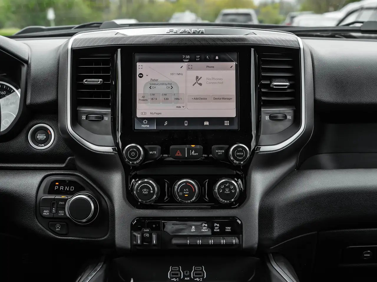 RAM 1500 снимка RAM 1500