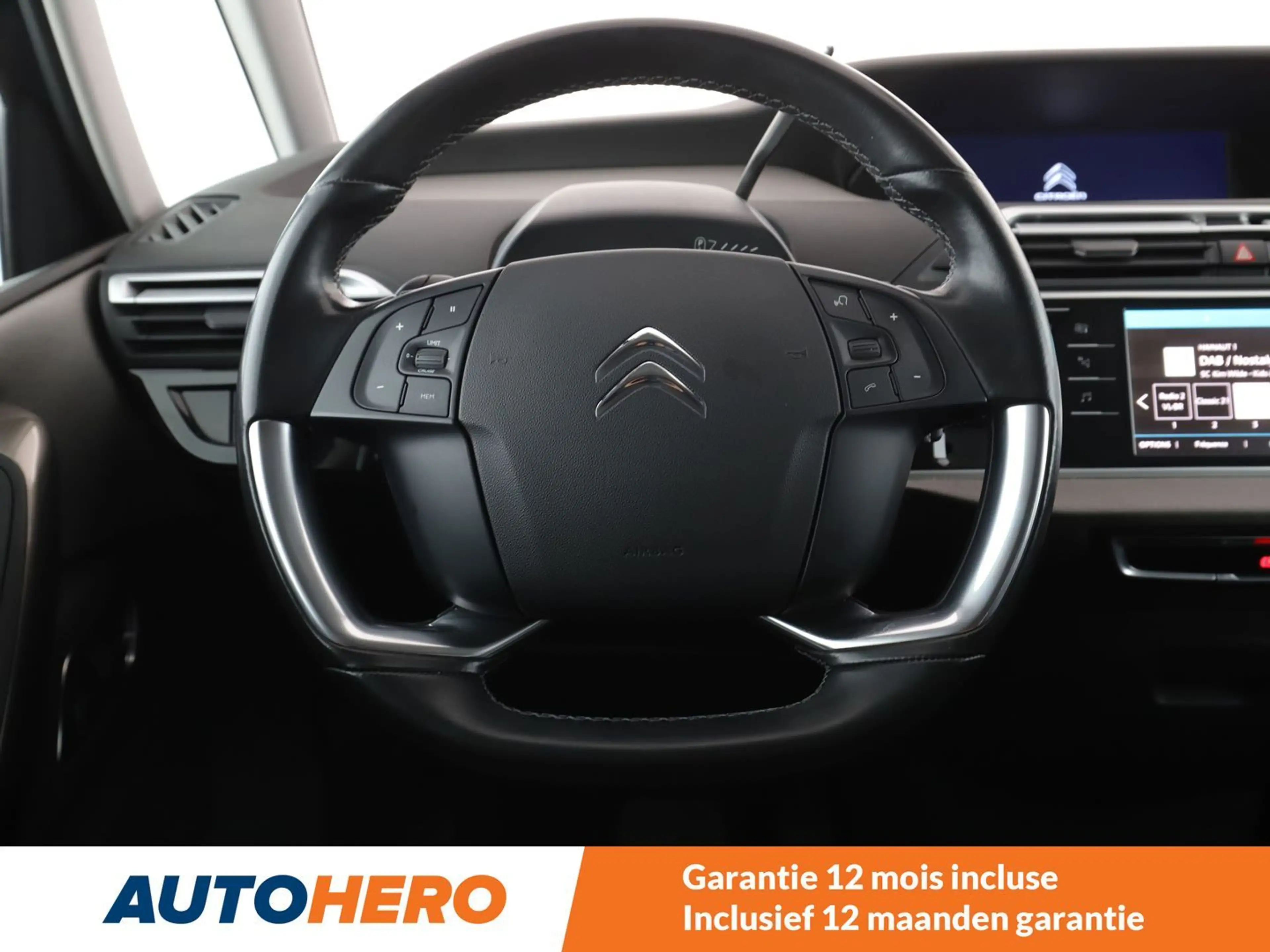 Citroen Grand C4 Picasso 1.2 e-THP Shine — photo 9