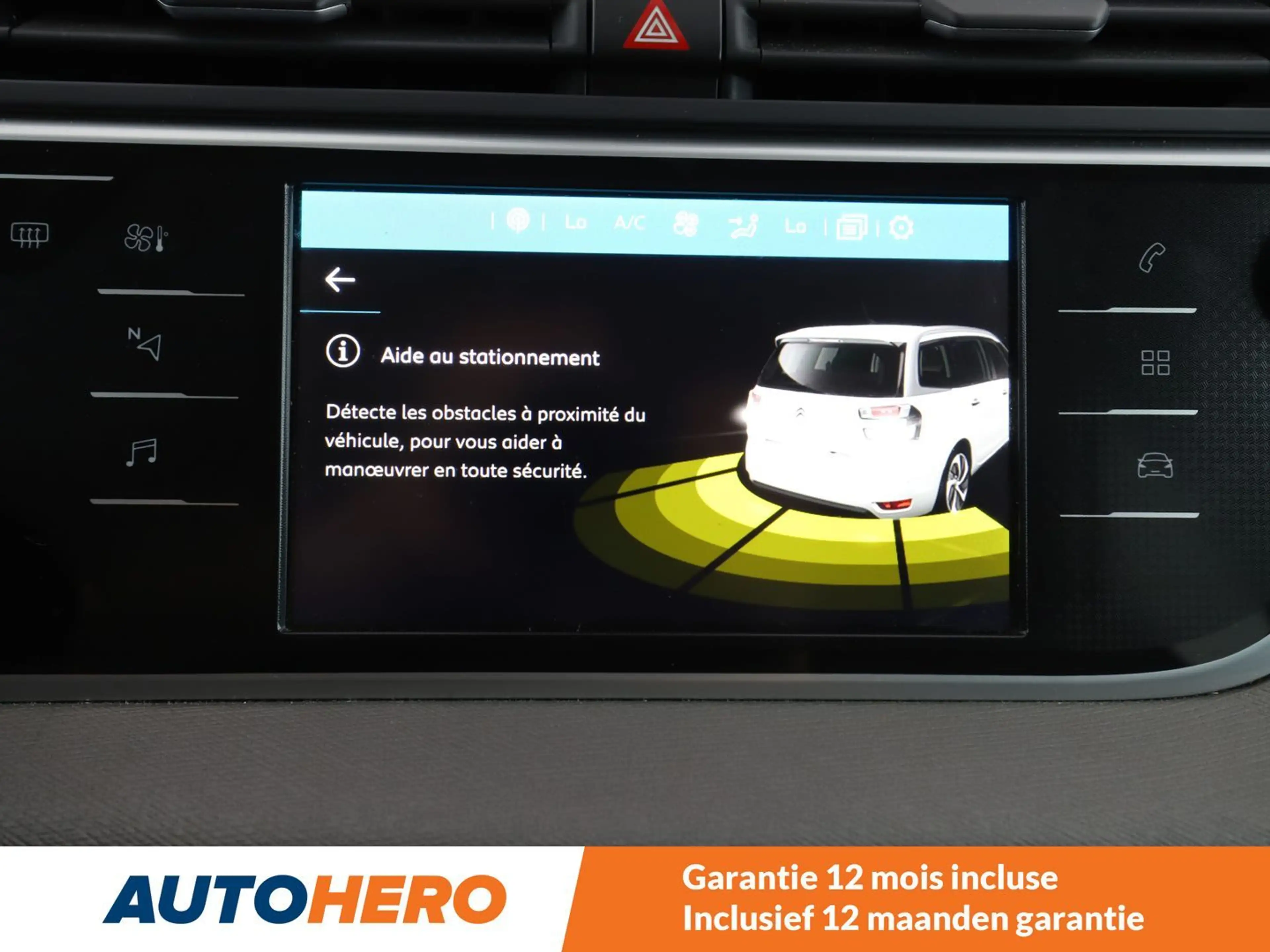 Citroen Grand C4 Picasso 1.2 e-THP Shine — photo 12