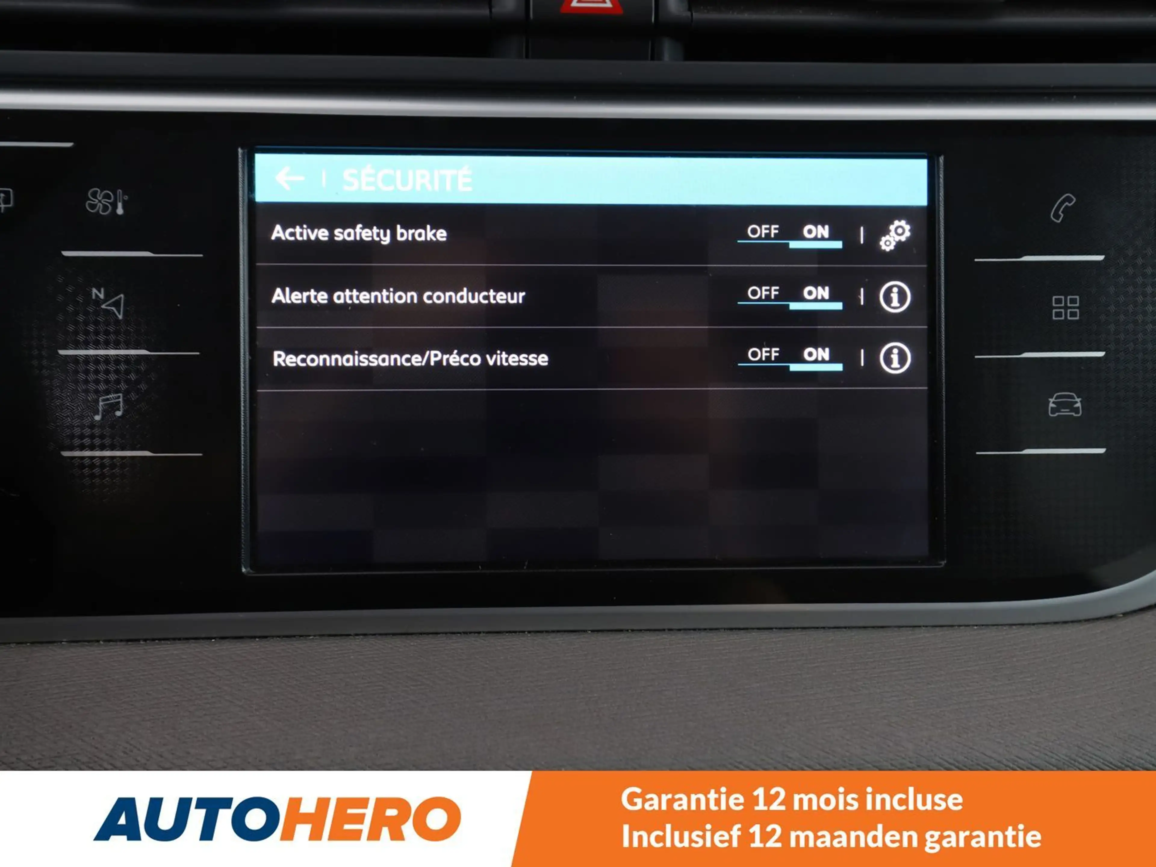 Citroen Grand C4 Picasso 1.2 e-THP Shine — photo 15
