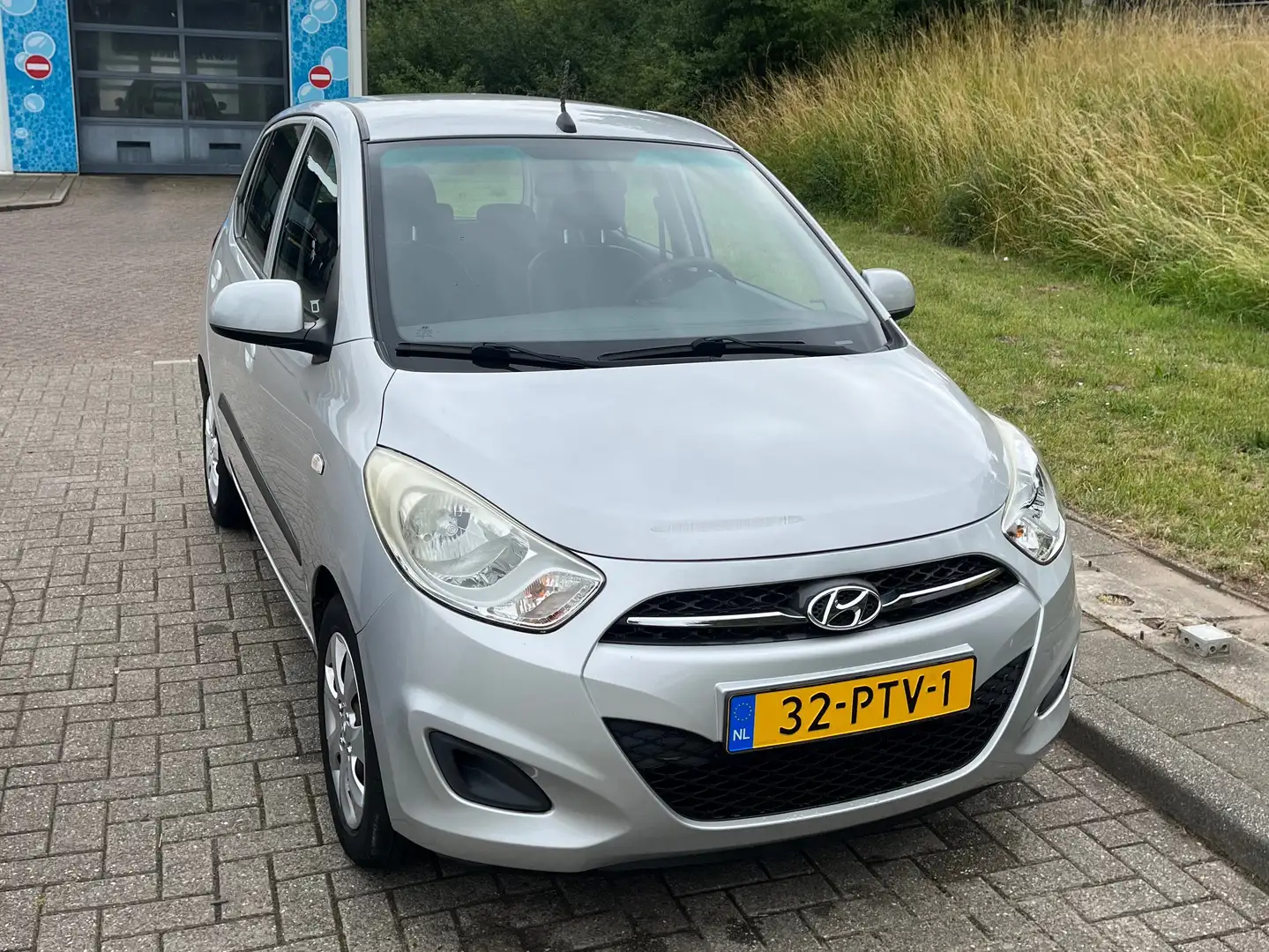 Hyundai i10 i10 1.1 i-Drive Cool Argintiu - 2