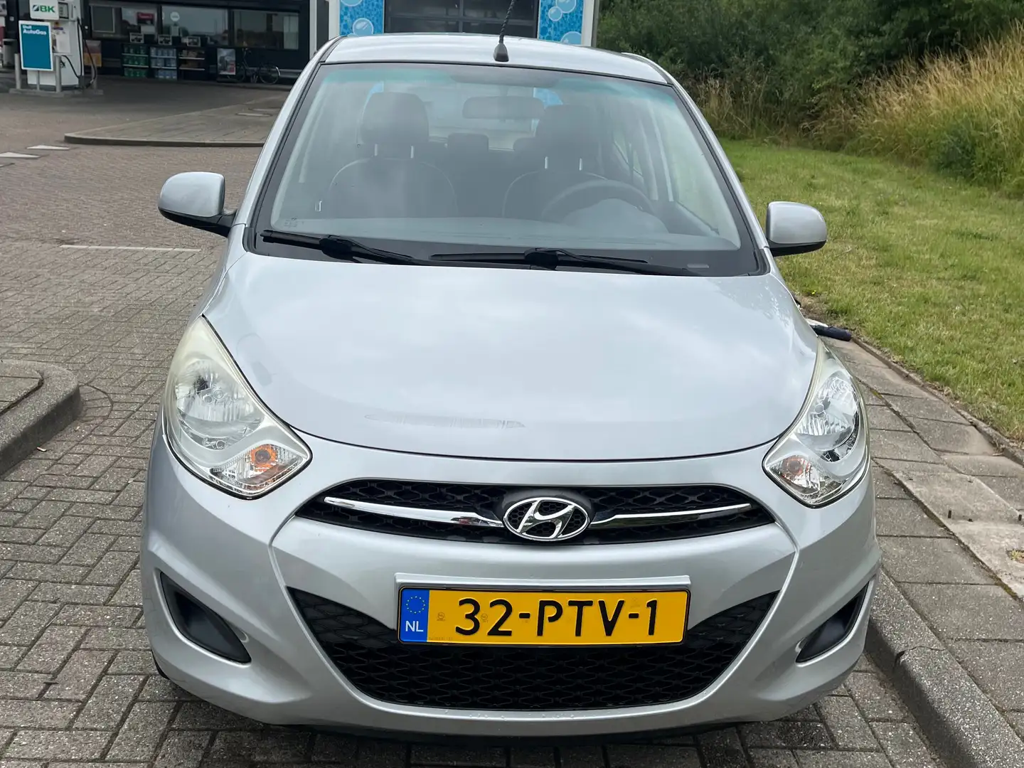 Hyundai i10 i10 1.1 i-Drive Cool Argintiu - 1