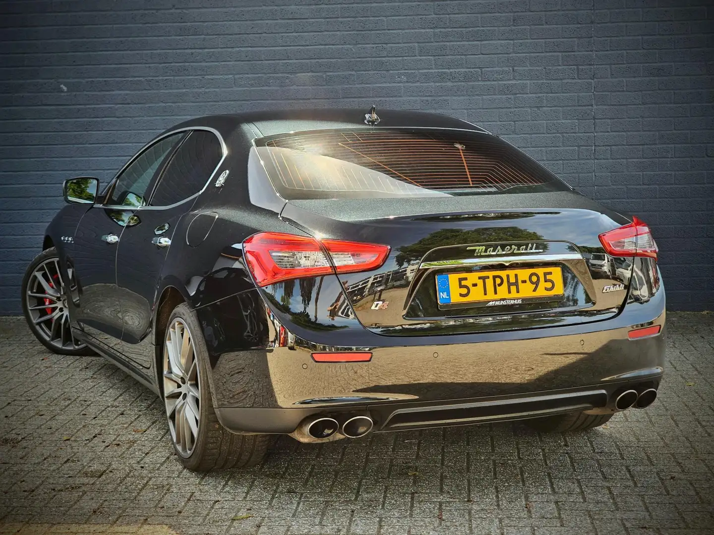 Maserati Ghibli 3.0 S Q4 ORIG. NL AUTO / CARBON INTERRIEUR / SPORT Zwart - 2