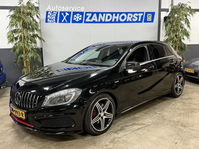 Mercedes-Benz A 250 Sport Ambition // Autom // Leer // Harman Kardon /