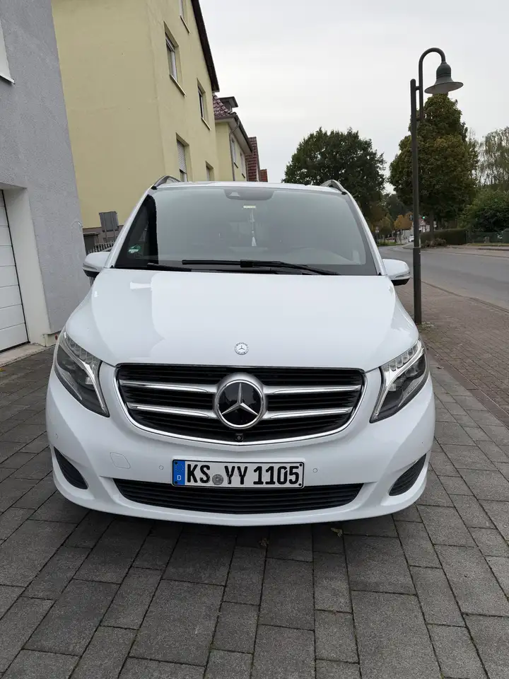 Mercedes-Benz V 250