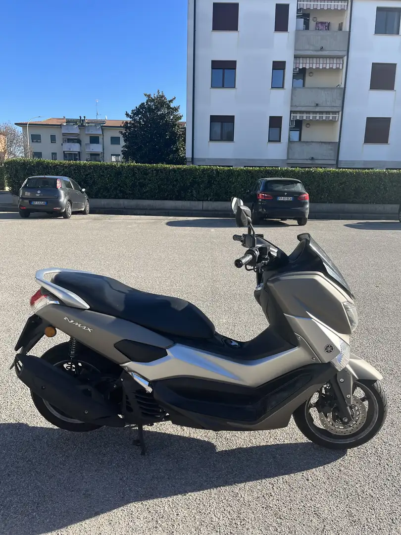 Yamaha NMAX - 2