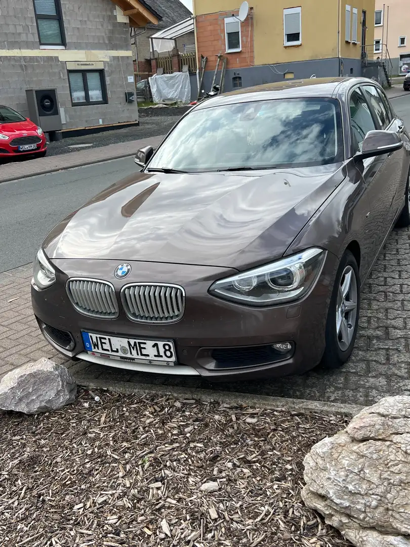 BMW 118 118d smeđa - 1