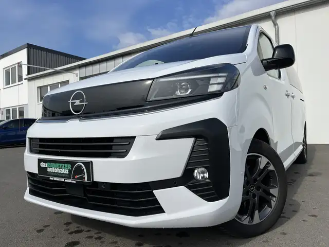 Opel Zafira 2.0D Edition XL 200€ m.20% Anz. Navi 9Sitze LED