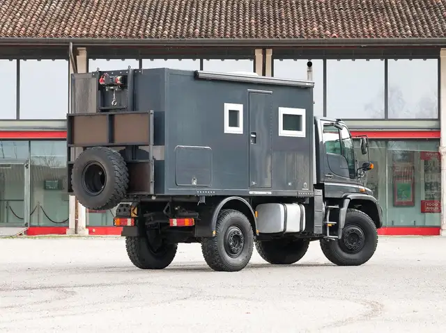 Mercedes-Benz Unknown Model view 5