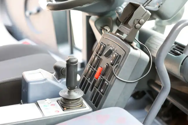 Mercedes-Benz Unknown Model view 14