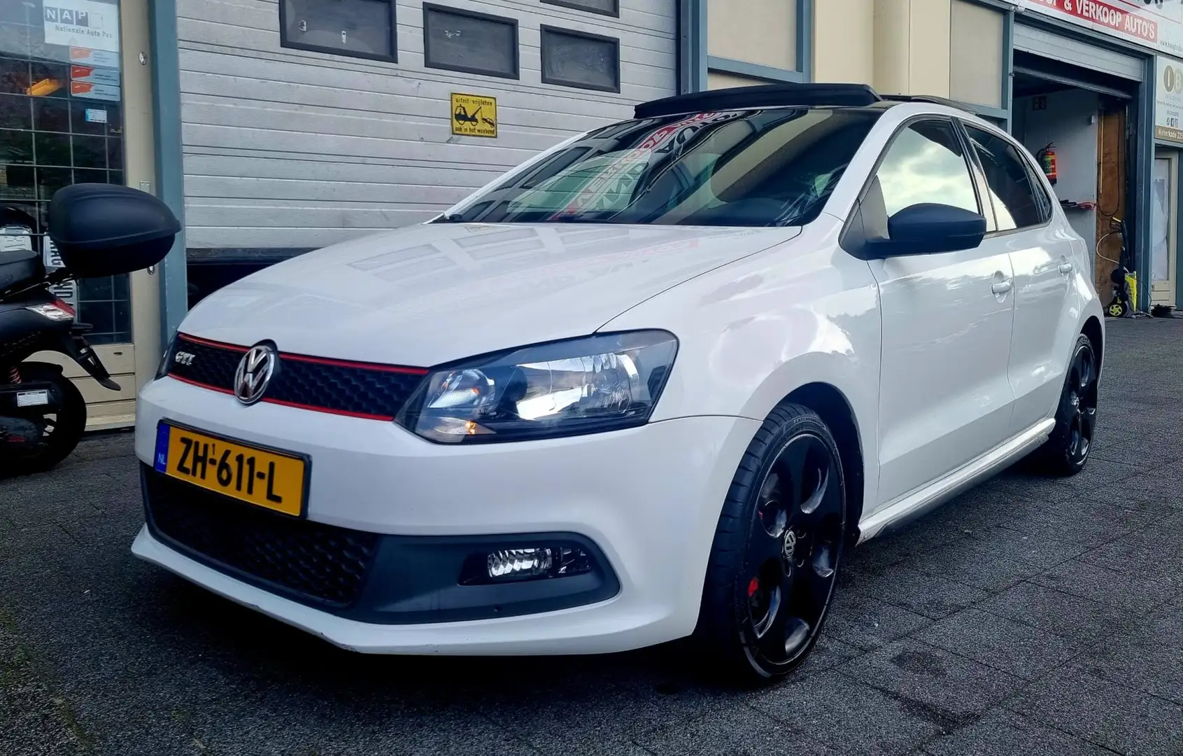 Volkswagen Polo GTI 1.4 TSI PanoDak Navi Nw Apk Blanc - 2