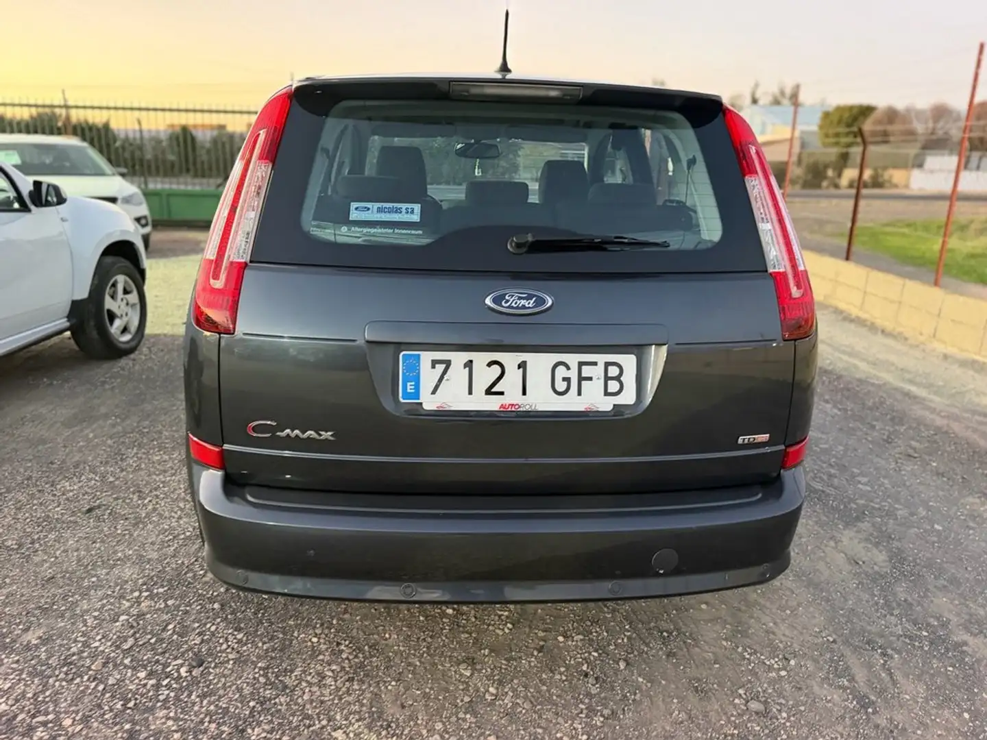 Ford C-Max 2.0TDCI Titanium Gris - 2