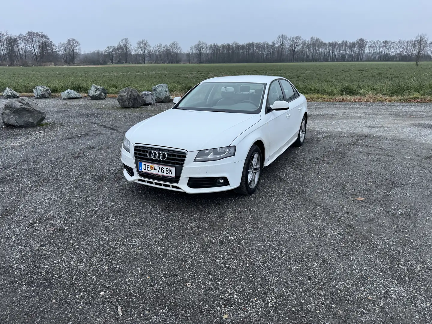 Audi A4 1.8 TFSI Attraction - 1