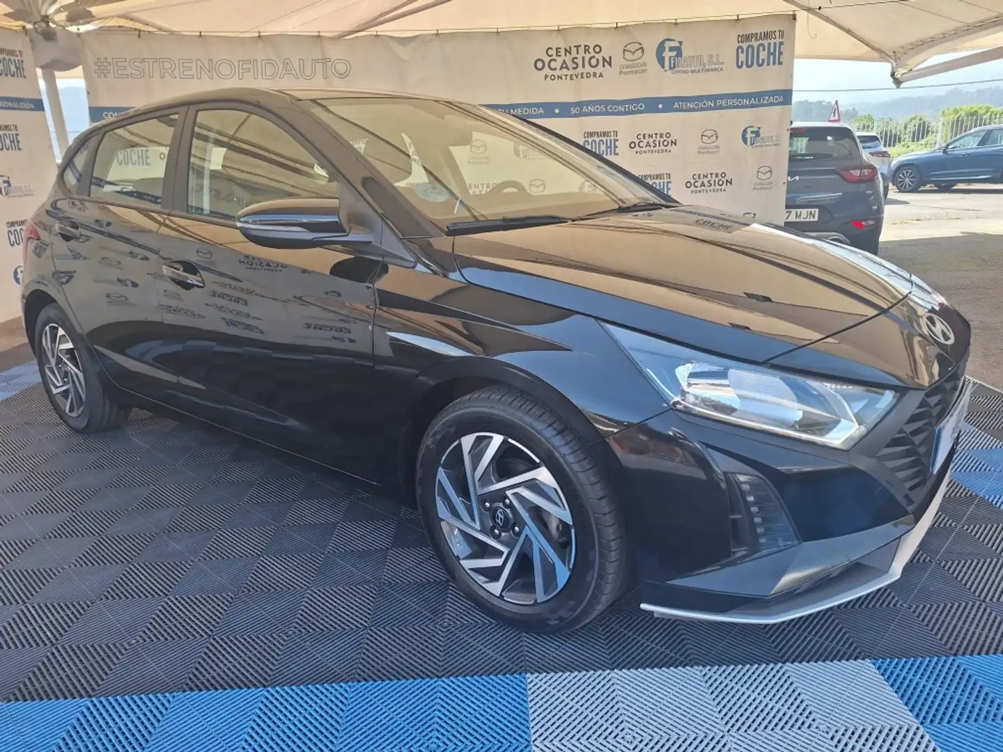 Hyundai i20 1.2 MPI Klass Negro - 1