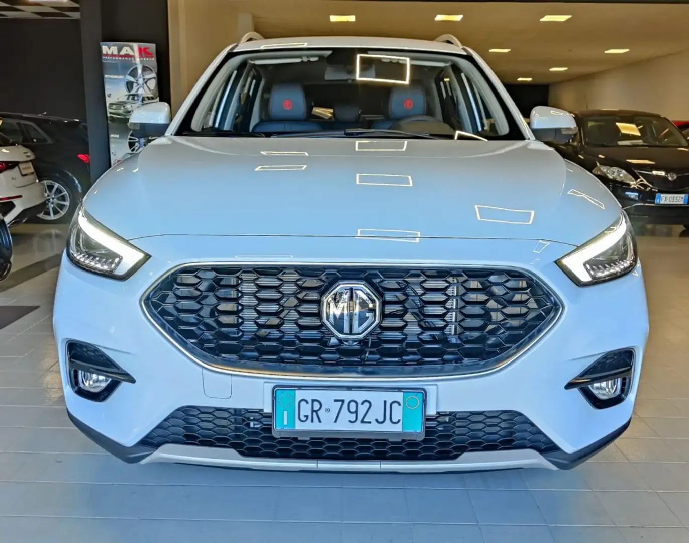 MG ZS 1.5 VTi-tech Luxury Nero - 2