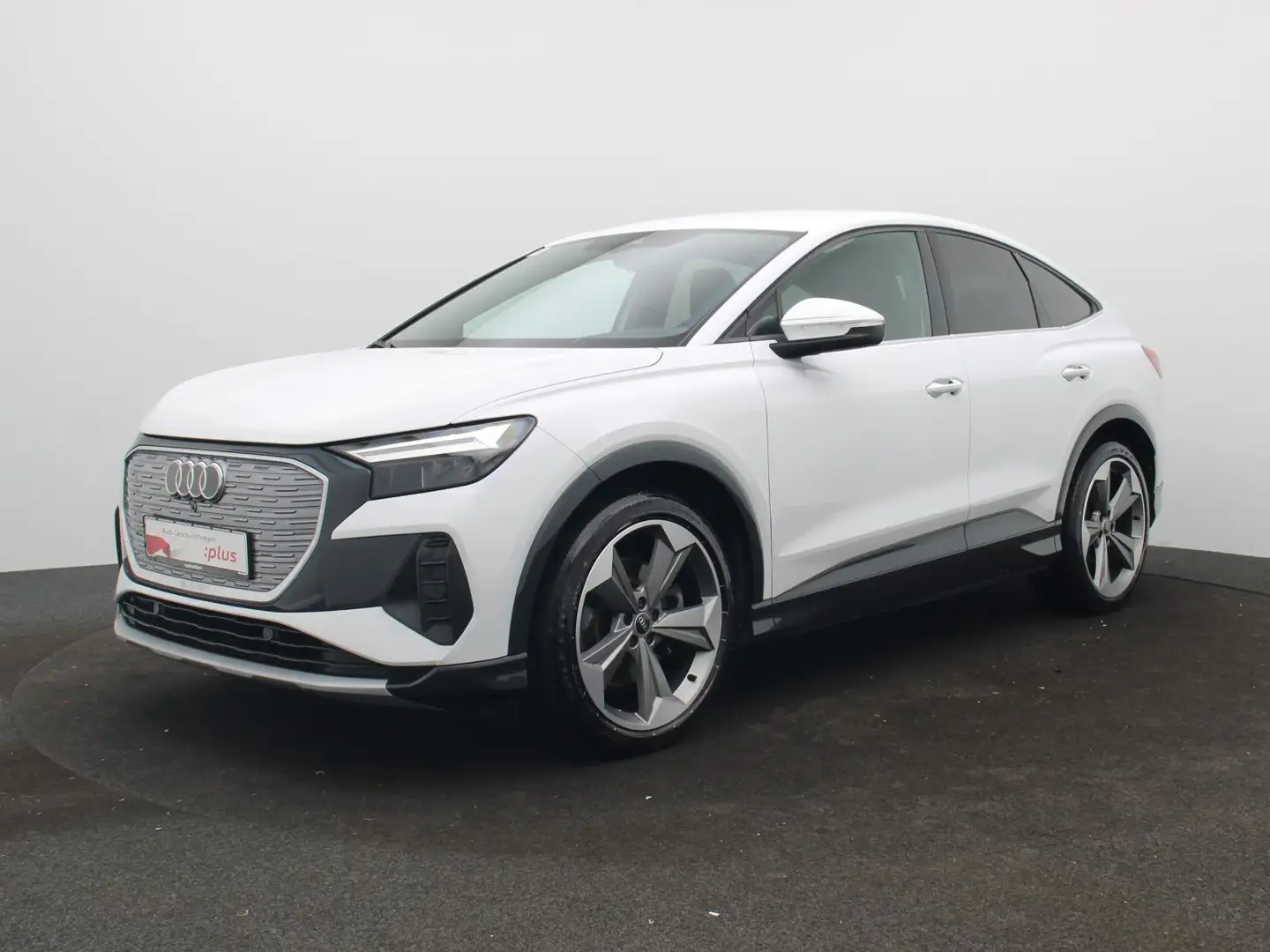 Audi Q4 e-tron advanced 50 quattro / AR-HuD Weiß - 2