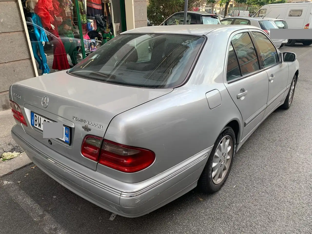 Mercedes-Benz 200 E 200 ELEGANT, foto 2