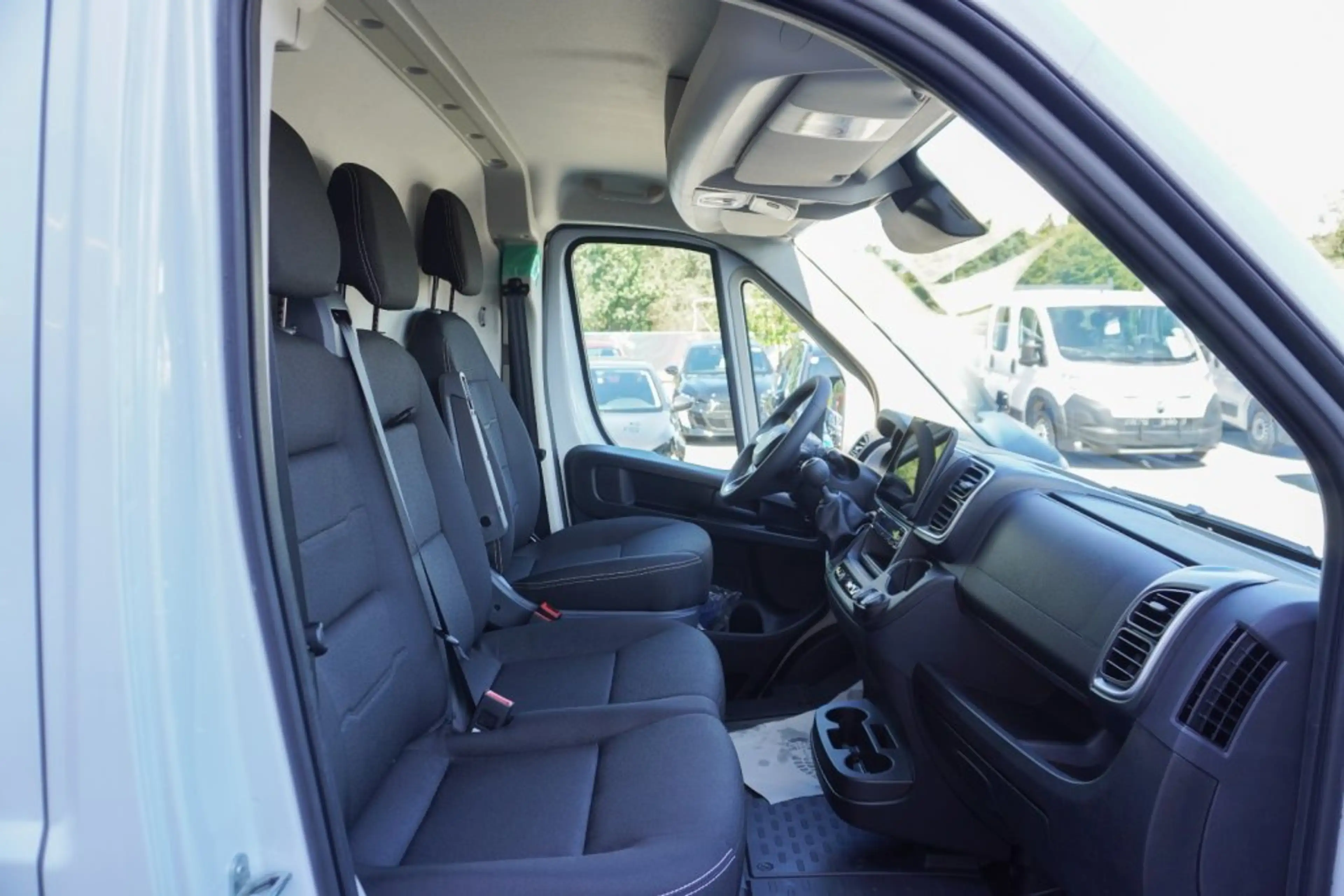 Fiat Ducato Maxi KW L4H3 3.5T 140PS Manuell — photo 13