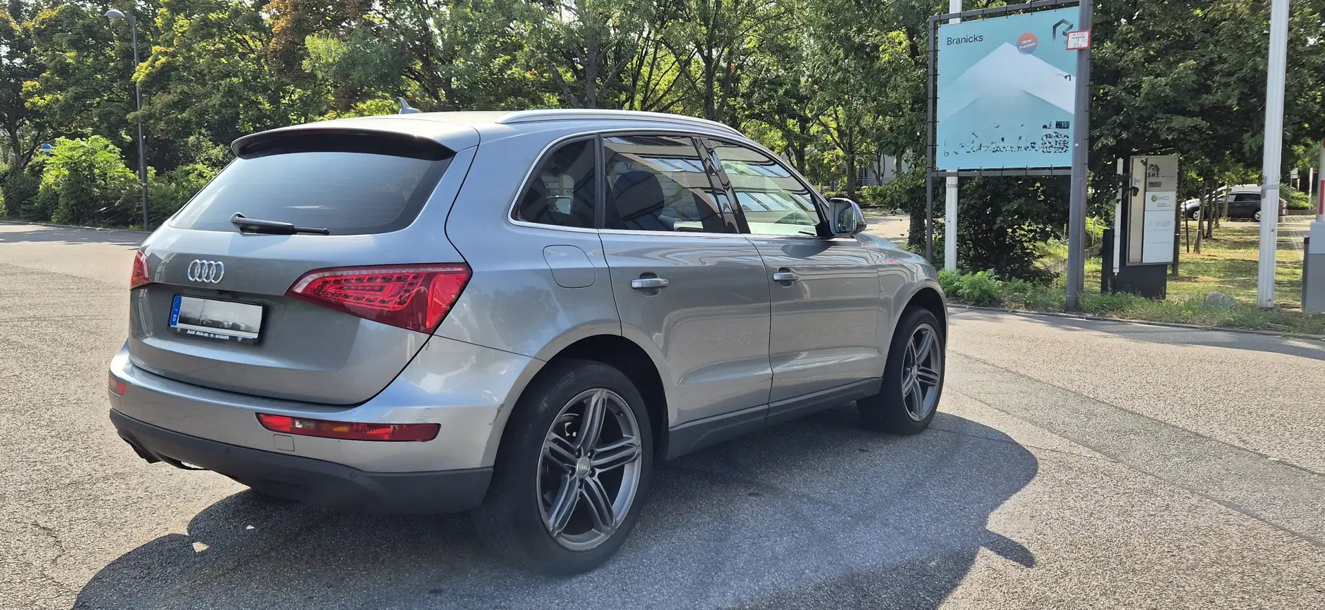 Audi Q5 Q5 2.0 TDI quattro Stronic Silber - 2